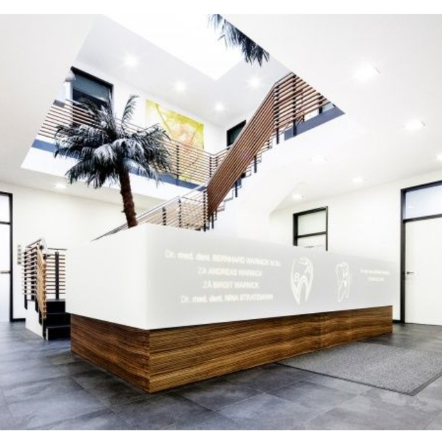 Solid Wood Mixed with Corian Table Top Modern Clinic Reception Desk