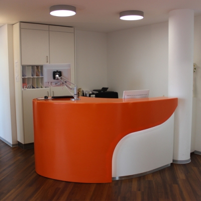 Chinese Red Round Spa Reception Desk Furniture Office