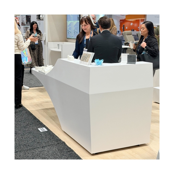 Exhibition Trade Show White Corian Solid Surface Reception Desk Small Size